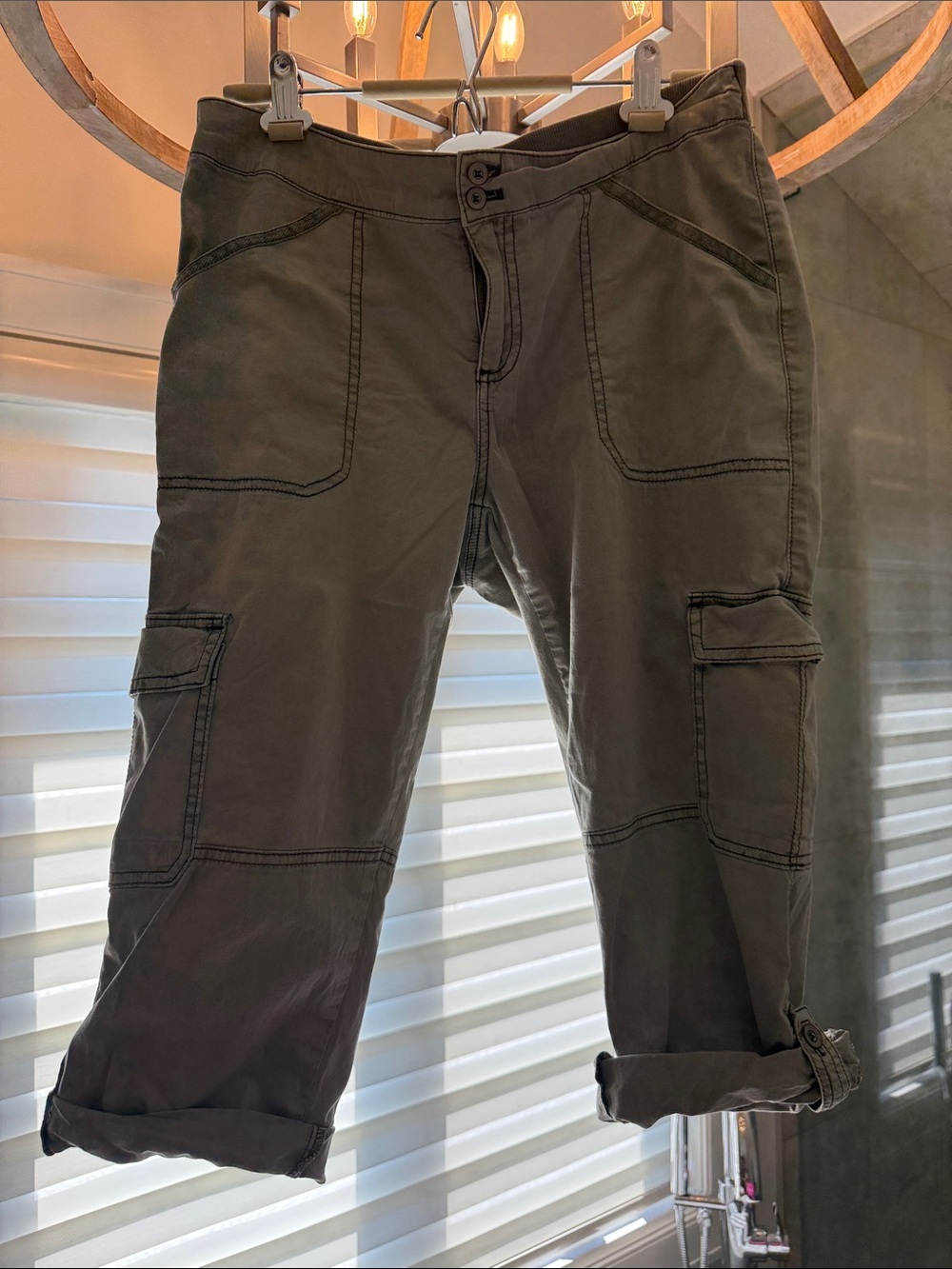 Denver Hayes Olive Green Women’s Cargo Capris